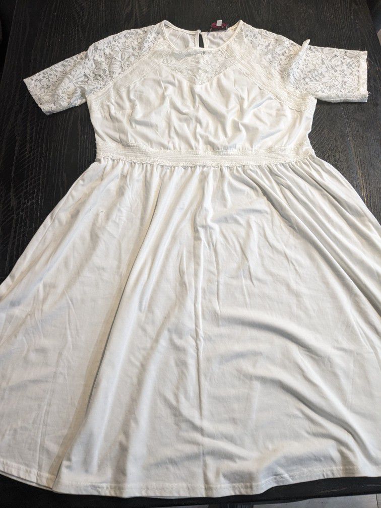 Women's Plus Size- White Dress 18w