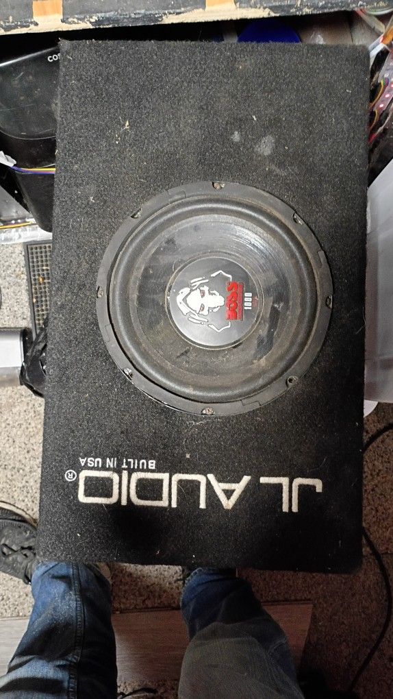 JL Audio Built In Amp And 8" Sub