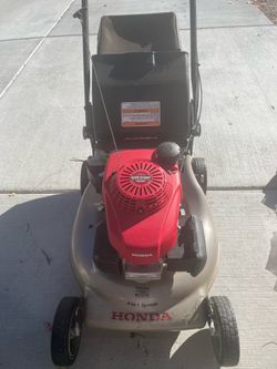 Honda Gas Lawn Mower Self Propelled HRR216VKA