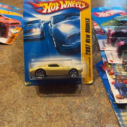 Hot Wheels 2007 New Models 70 Pontiac Firebird #6148 GOLD
