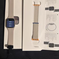 Starlight 64gb Series 9 GPS Apple Watch 41mm With Never Worn Band