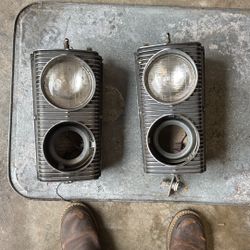 Headlight Buckets Charger 66
