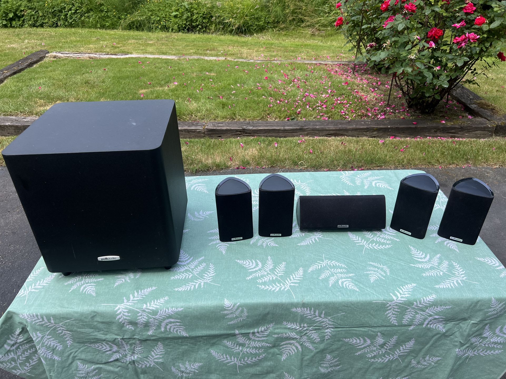 Polk RM7 5.1 Speaker Set