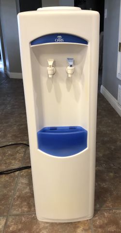 Like new water cooler