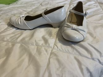 Girls dress shoes