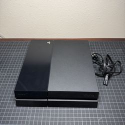 PlayStation 4 - PS4 Console Model CUH-1115A With Power Cord 