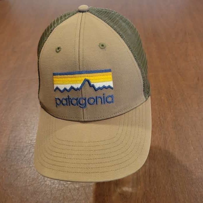 Patagonia Snapback Trucker's Hat Cap mesh back one size fits all Khaki Yellow logo. Pre-owned, perfect  shape, please see photos for details.  