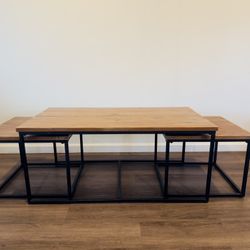 Jerome’s Coffee Table With 2 Side Tables $100