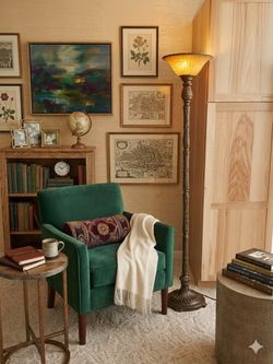 Vintage-Inspired Stained Glass Floor Lamp