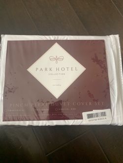 3 Piece Set Duvet Cover Pinch Pleat White color King-Cal King size