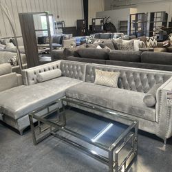 Sectional Tufted Worh Storage Chaise 