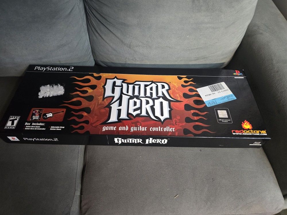 Guitar Hero Bundle PS2 (Sony PlayStation 2, 2005) Complete Box Game Controller