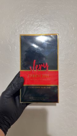 Carolina Herrera Very Good Girl Eau de Parfum – 80ml