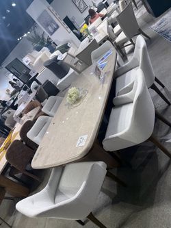 Plenty of Dining Options @ MYYSPACE FURNITURE 🪑 Same Day Delivery Service 🚚