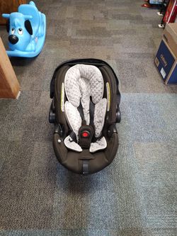 Infant car seat, Britax