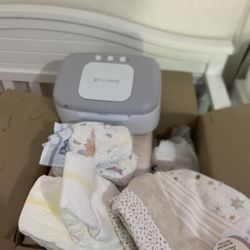 Baby Bundle, Newborn, Diapers, Bassinet