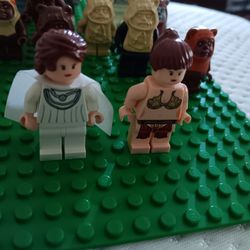 Lego 2 Star Wars Minifigure Princess leia Slave