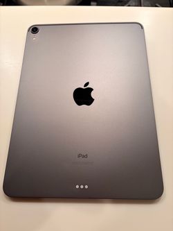 Like New Unlocked Apple 🍏 iPad Pro (1st Generation) 11” 64GB