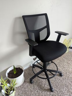 Silla alta de escritorio giratoria