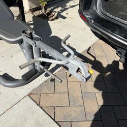 Bench Press and Thigh Fitting