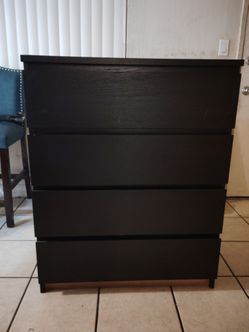 Black 4-Drawer Dresser Chest
