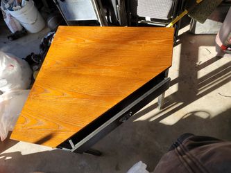 Corner Computer Table