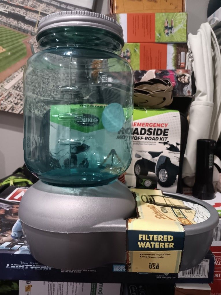 Filtered Waterer For Dogs 