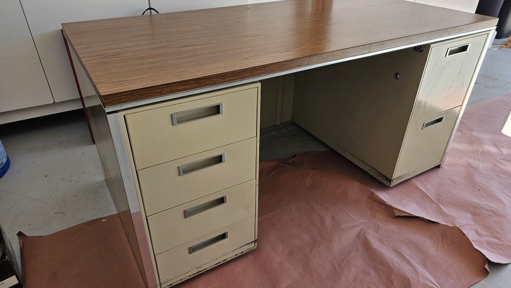 Office Desk