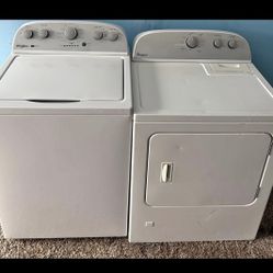 Whirlpool Heavy Duty Washer & Gas Dryer Set