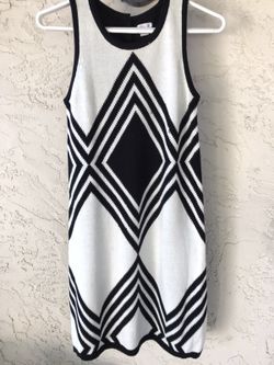 Xhilaration misses/women’s black & white knit vest sweater dresses