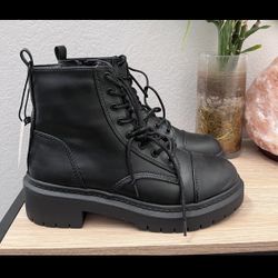 Women’s Boots