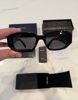 Black Prada glasses