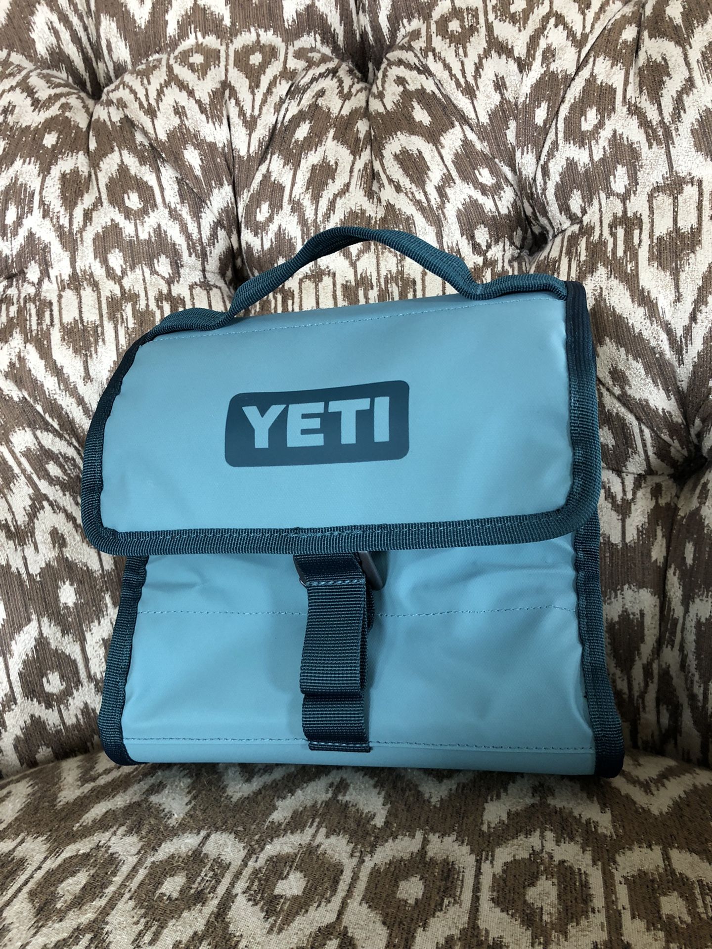 Yeti Cooler Day Trip Lunch Bag 