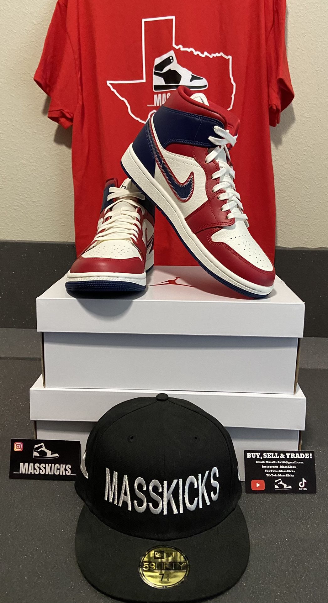 Jordan 1 Mid ( USA )