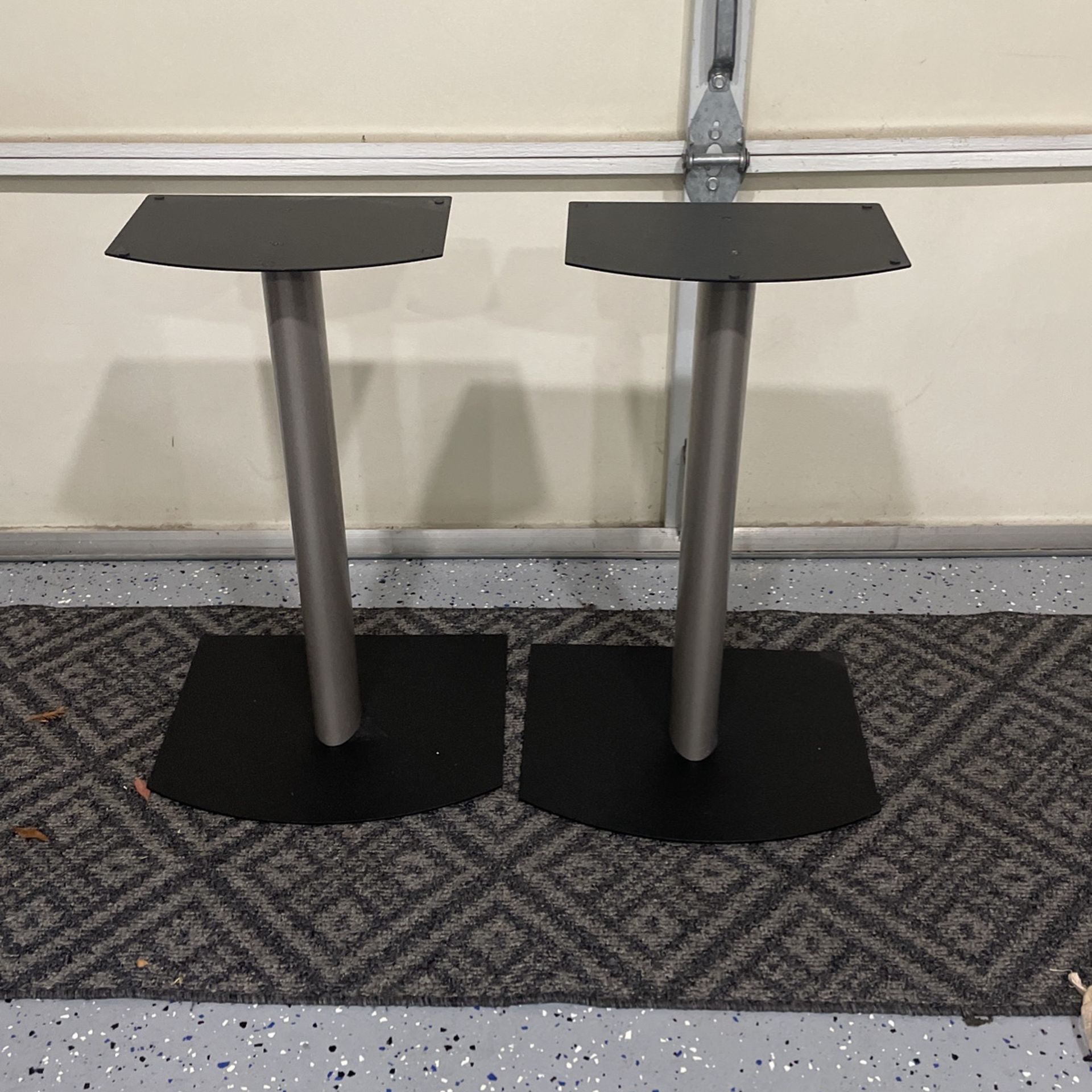 Speaker Stands 