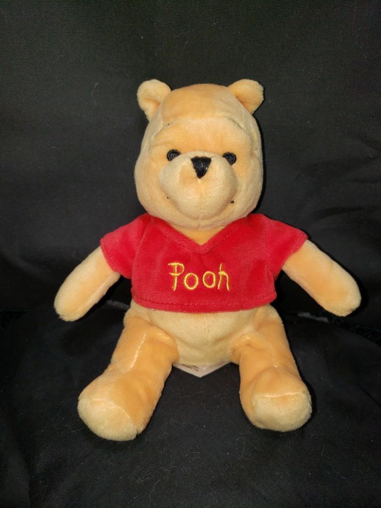 Disney plush winnie the pooh 8"