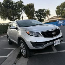 2016 Kia Sportage LX AWD Like New 