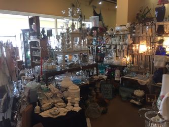 Wanting some1 to assume my lease in Roseburg Square, Modesto. Great Location. For more information please call {contact info removed}. Thank you.