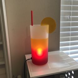 Bar Plastic Cup Display.
