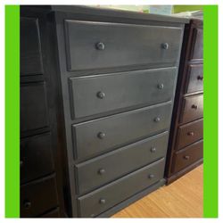 Dresser/ Five drawers dresser