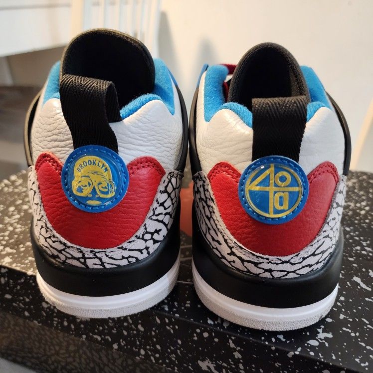 Men's Jordan Spizike Low
Men size 10
Never used.