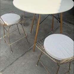Kitchen Table And 3 Metal Chairs