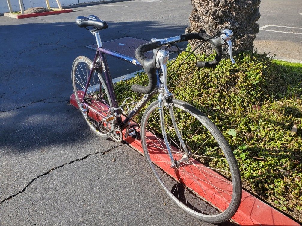 Trek 1220 ZX Road Bike 54-55cm for Sale in Huntington Beach