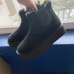 Black Platform Fur Lined Ankle Boots