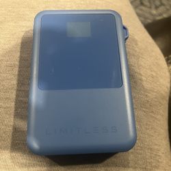Limitless 10,000mAh Power Bank w/ Built in Cables & 15W Magnetic Charge BLUE NIB