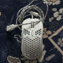 GAMING MOUSE NEED GONE ASAP 