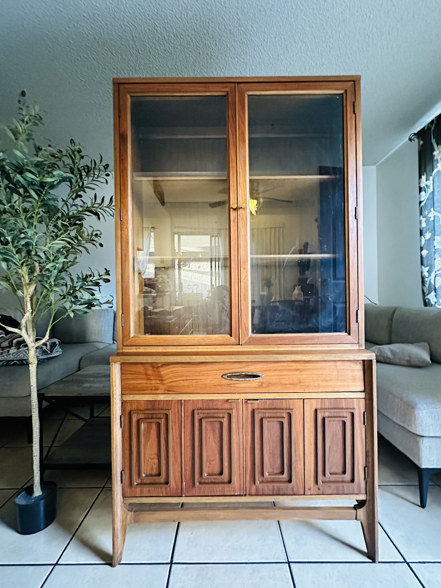 Mid Century China Hutch By Broyhill