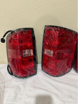 2014-2018 chevy silverado tail lights