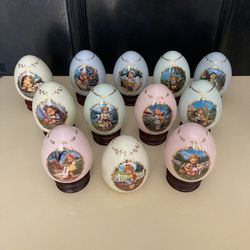 Danbury Mint Hummel Porcelain Egg 