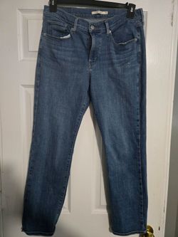 Levi's Women's Classic Straight Leg Mid Rise Jeans Medium Wash Size 10